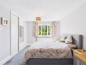 Bedroom- click for photo gallery